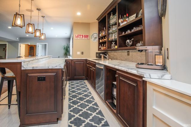 11912 Fairway Winds Court, Fort Wayne, IN 46814