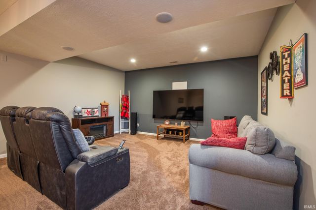 11912 Fairway Winds Court, Fort Wayne, IN 46814