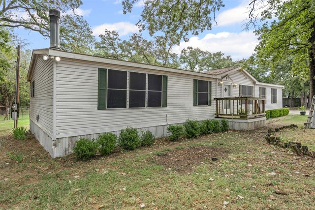 309 Forestwood Drive, Alvarado, TX 76009