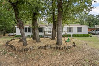 309 Forestwood Drive, Alvarado, TX 76009
