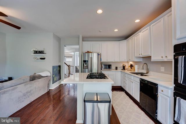 41853 CINNABAR SQ, Aldie, VA 20105