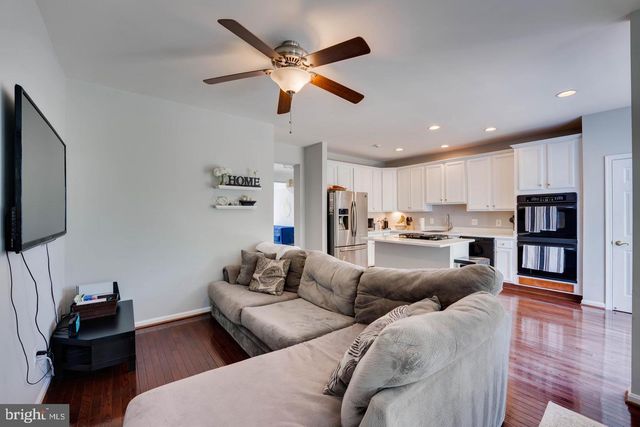 41853 CINNABAR SQ, Aldie, VA 20105