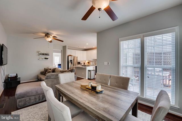 41853 CINNABAR SQ, Aldie, VA 20105