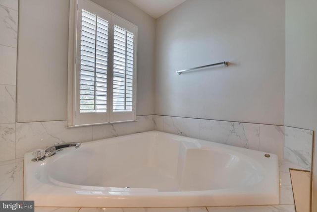 41853 CINNABAR SQ, Aldie, VA 20105