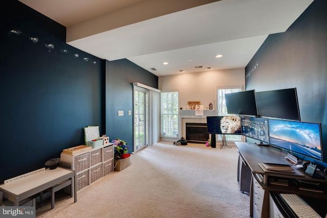 41853 CINNABAR SQ, Aldie, VA 20105