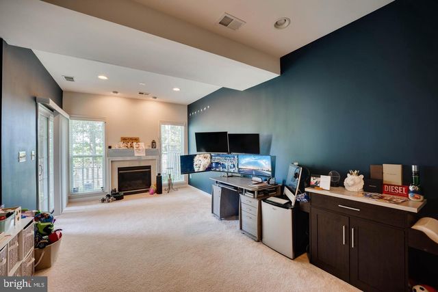 41853 CINNABAR SQ, Aldie, VA 20105