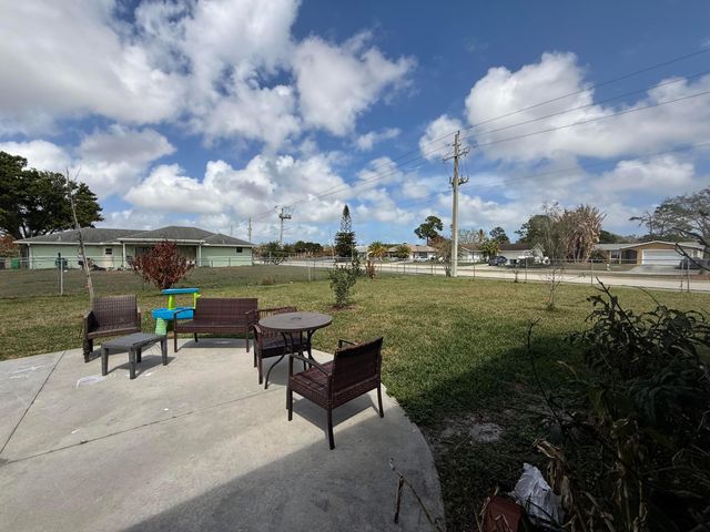 101 SW Fairview Avenue, Port St. Lucie, Port St Lucie, FL 34983