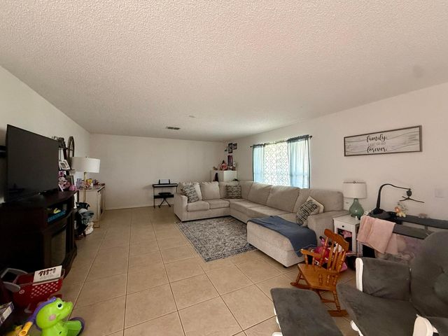 101 SW Fairview Avenue, Port St. Lucie, Port St Lucie, FL 34983