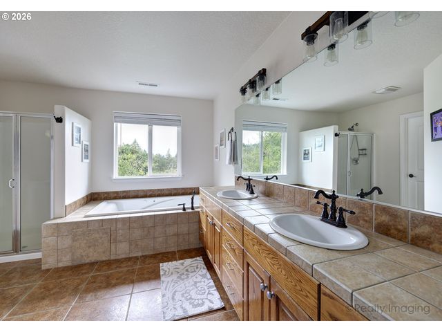 8139 Se 134TH Dr, Portland, OR 97236