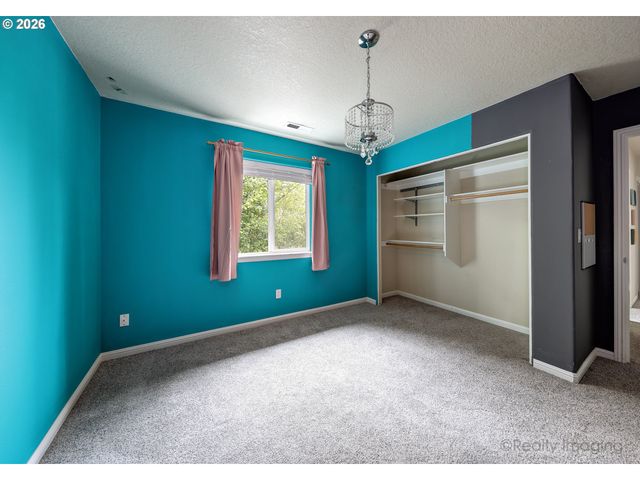 8139 Se 134TH Dr, Portland, OR 97236