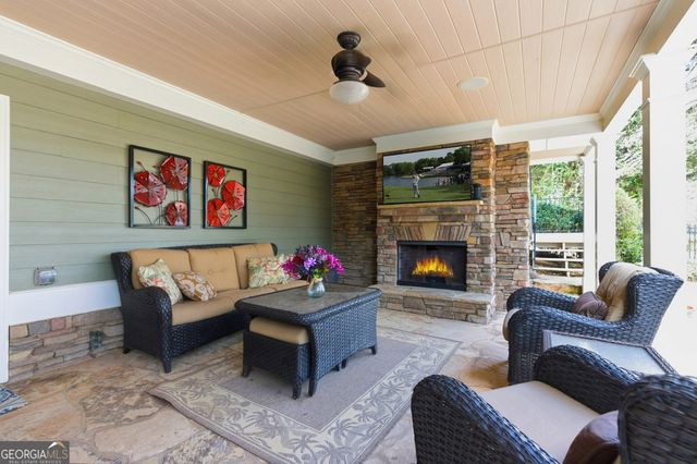 1354 Bridge Mill Avenue, Canton, GA 30114