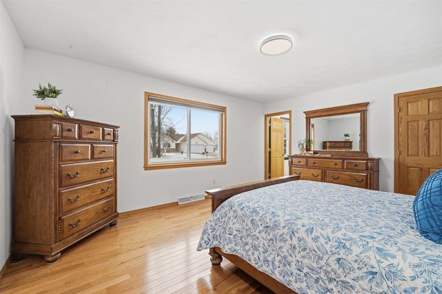 N9555 CHADBURY LANE, Appleton, WI 54915