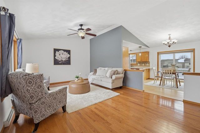 N9555 CHADBURY LANE, Appleton, WI 54915