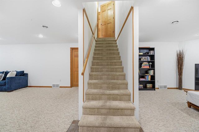 N9555 CHADBURY LANE, Appleton, WI 54915