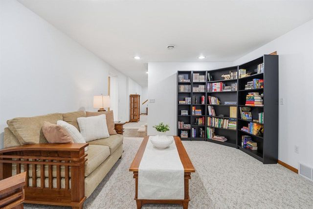 N9555 CHADBURY LANE, Appleton, WI 54915