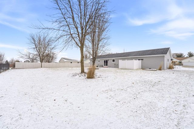 N9555 CHADBURY LANE, Appleton, WI 54915