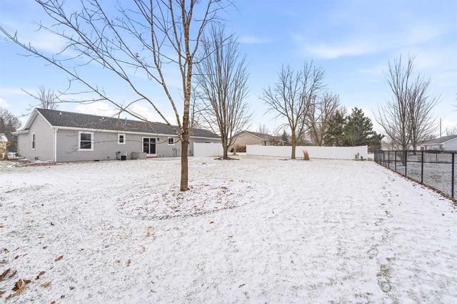 N9555 CHADBURY LANE, Appleton, WI 54915