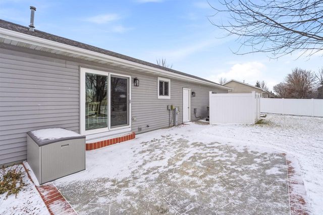 N9555 CHADBURY LANE, Appleton, WI 54915