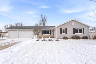 N9555 CHADBURY LANE, Appleton, WI 54915