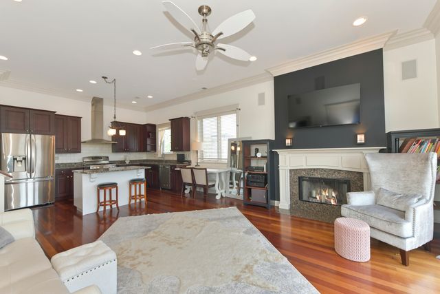 3806 N Ashland Avenue 3N, Chicago, IL 60613
