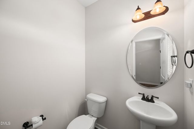 305 E Webber Lane, Clayton, NC 27527