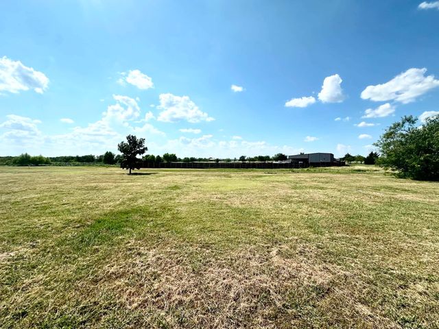 5055 Holly Street, Crandall, TX 75114