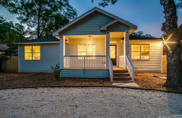 321 Saint Francis Ave, San Antonio, TX 78204