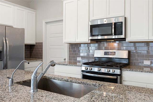 5935 Akin Run, San Antonio, TX 78261