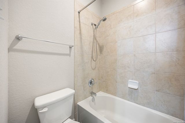 5935 Akin Run, San Antonio, TX 78261
