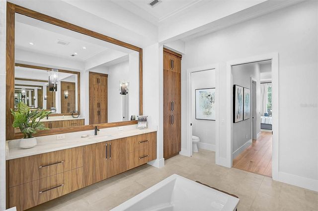 5058 WINDWARD AVENUE, Sarasota, FL 34242