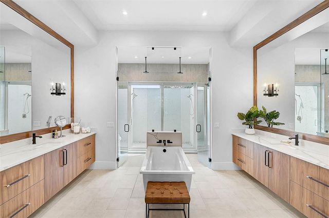 5058 WINDWARD AVENUE, Sarasota, FL 34242