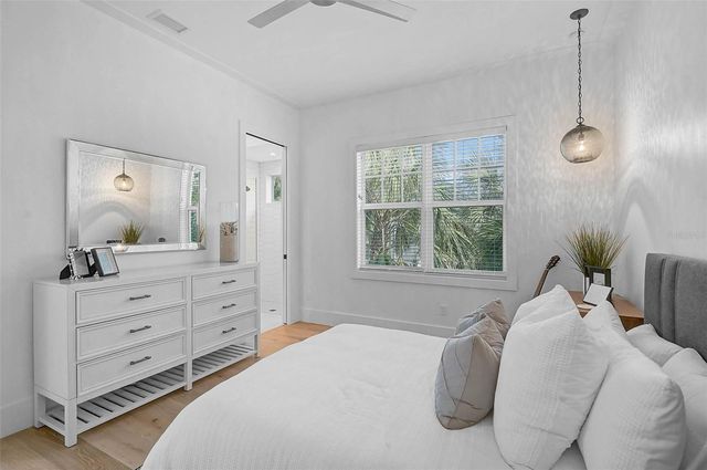 5058 WINDWARD AVENUE, Sarasota, FL 34242