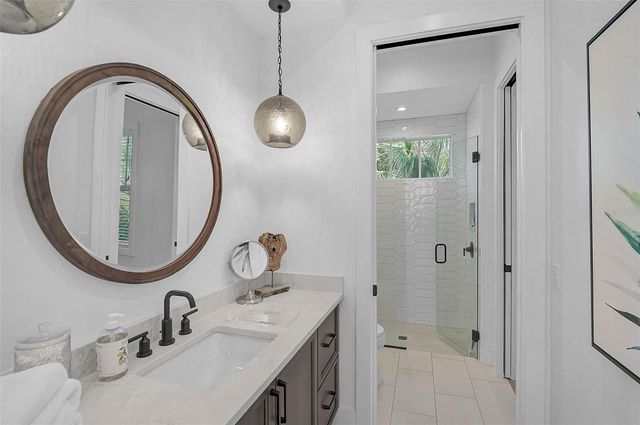 5058 WINDWARD AVENUE, Sarasota, FL 34242