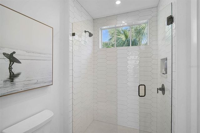 5058 WINDWARD AVENUE, Sarasota, FL 34242