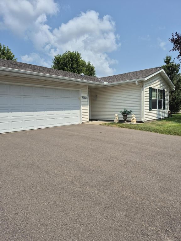 1404 Presidential Drive, Northfield, MN 55057 — photo 2