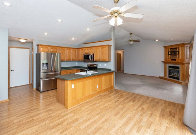 313 NE 17th Street, Ankeny, IA 50021