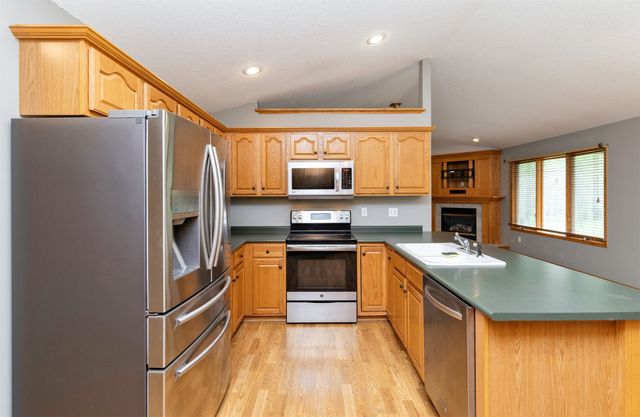 313 NE 17th Street, Ankeny, IA 50021