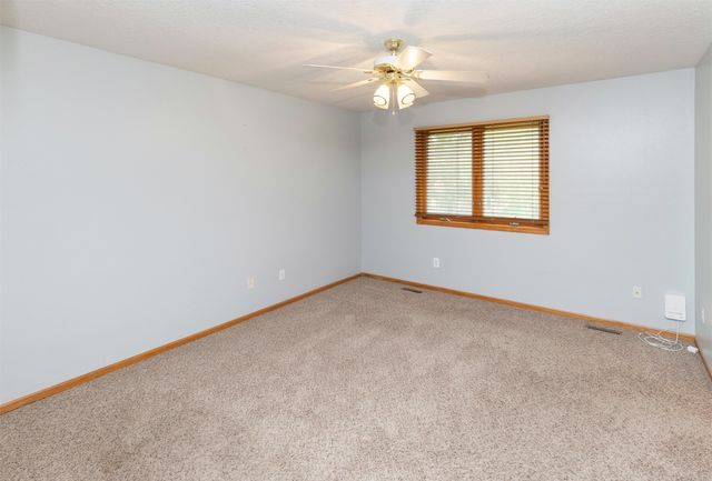 313 NE 17th Street, Ankeny, IA 50021