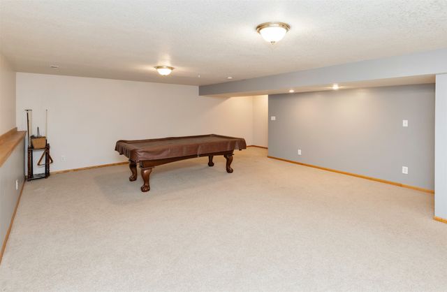 313 NE 17th Street, Ankeny, IA 50021