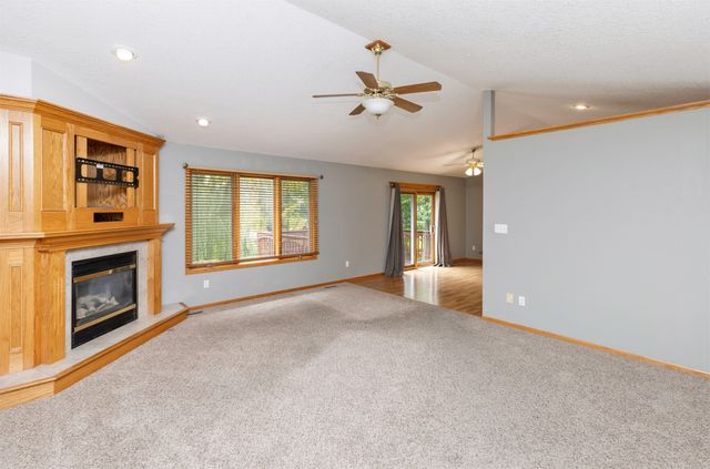 313 NE 17th Street, Ankeny, IA 50021