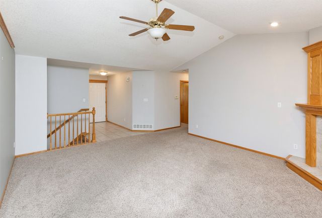 313 NE 17th Street, Ankeny, IA 50021
