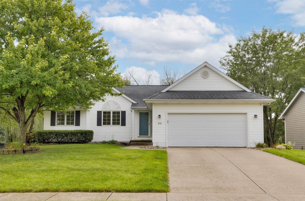 313 NE 17th Street, Ankeny, IA 50021