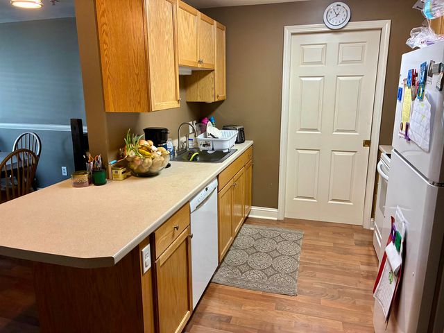 12 Vista Ridge Dr Unit 34, Londonderry, NH 03053