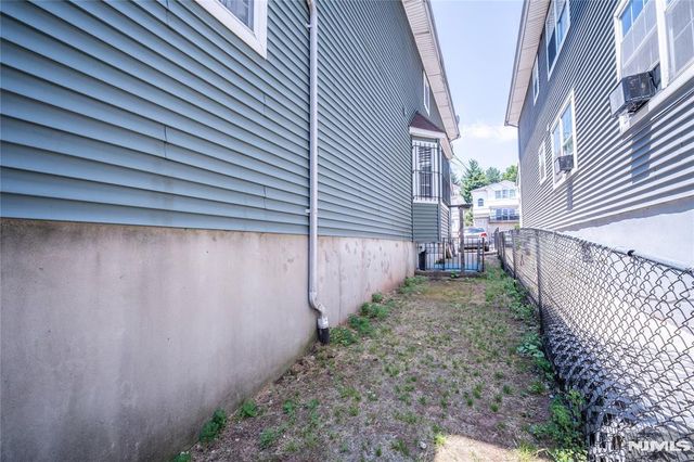 78-80 Milford Avenue, Newark, NJ 07108