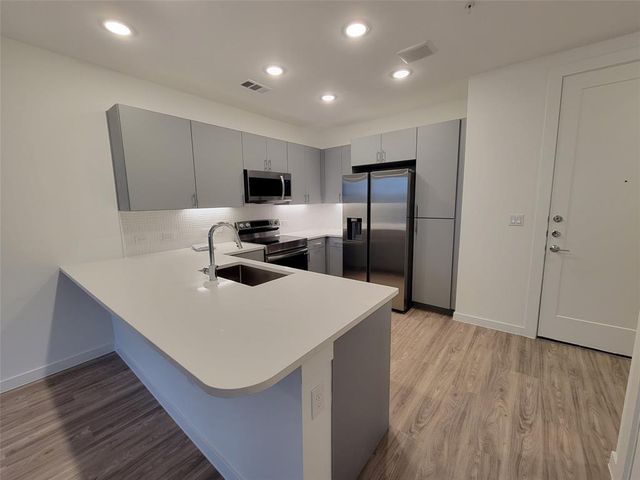 4801 Springdale RD 2211, Austin, TX 78723