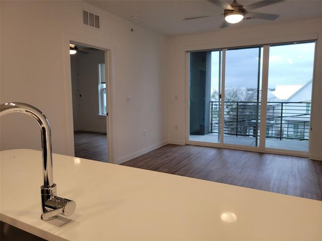 4801 Springdale RD 2211, Austin, TX 78723