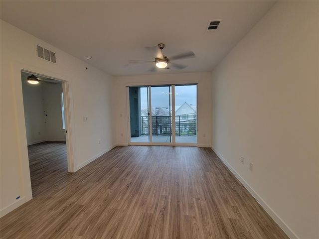 4801 Springdale RD 2211, Austin, TX 78723