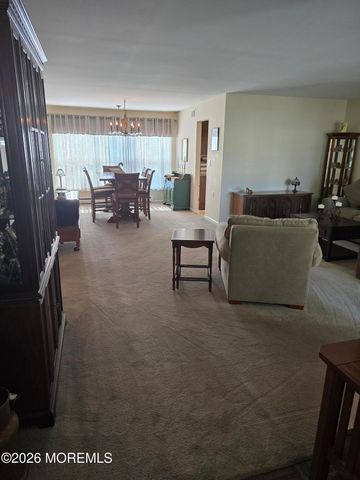 833 Westminster Court C, Manchester, NJ 08759