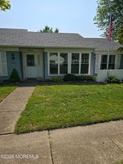 833 Westminster Court C, Manchester, NJ 08759