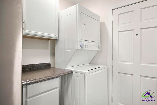 111 Benton, Warner Robins, GA 31088